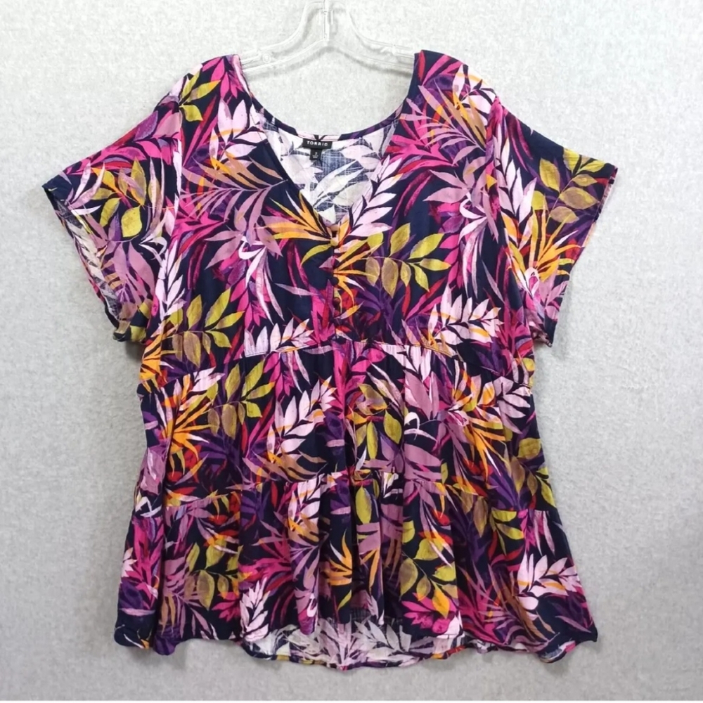 21. TORRID 5 BLOUSE EUC